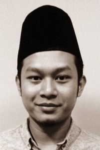Muhammad Syarifuddin black and white